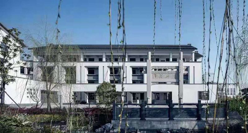 學校該有的樣子,打卡輕鋼網(wǎng)紅基地,“新中式”學校建筑(圖4) 睿婕輕鋼別墅