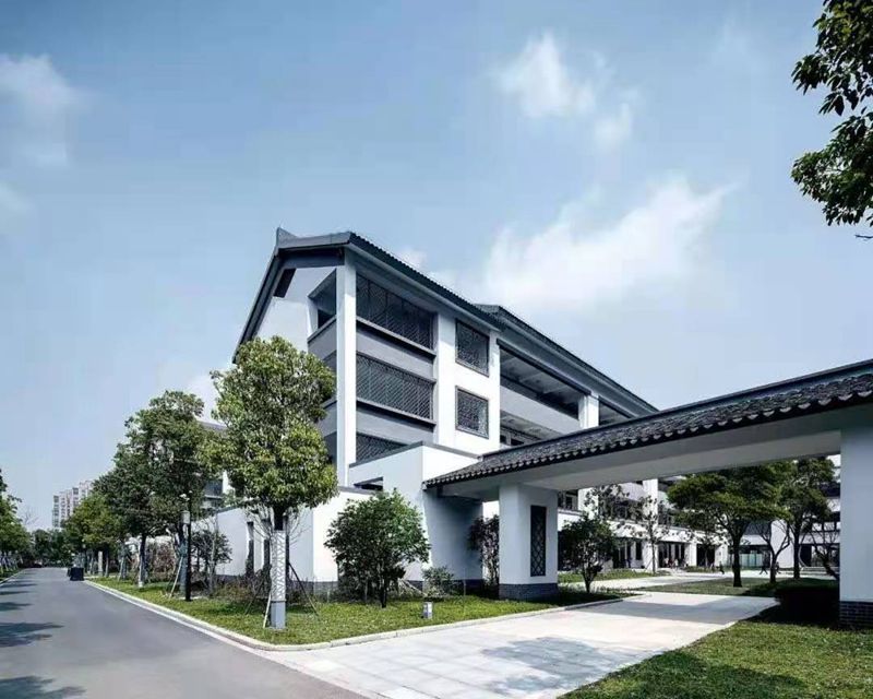 學校該有的樣子,打卡輕鋼網(wǎng)紅基地,“新中式”學校建筑(圖6) 睿婕輕鋼別墅
