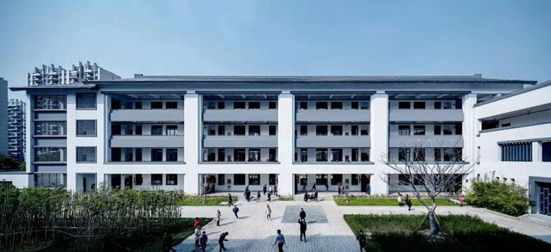 學校該有的樣子,打卡輕鋼網(wǎng)紅基地,“新中式”學校建筑(圖9) 睿婕輕鋼別墅