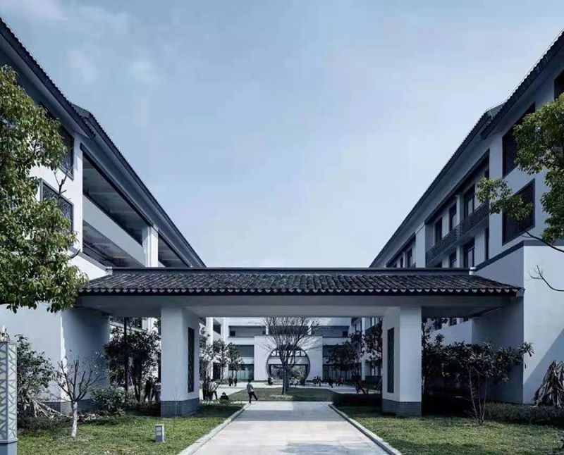 學校該有的樣子,打卡輕鋼網(wǎng)紅基地,“新中式”學校建筑(圖11) 睿婕輕鋼別墅
